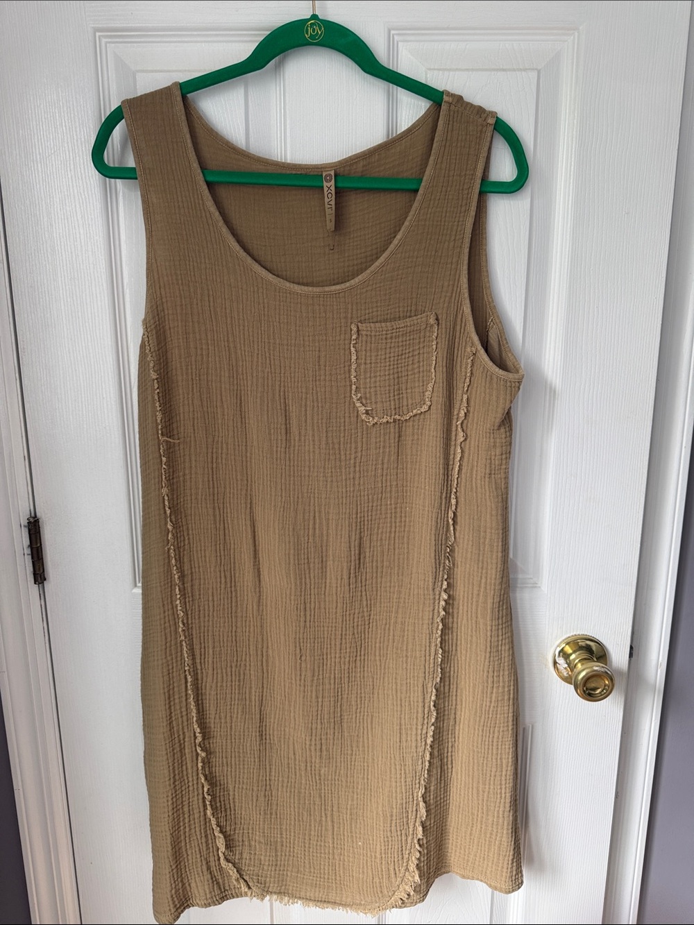 XOXO Tan Textured Sleeveless Scoop-Neck Shift Dress